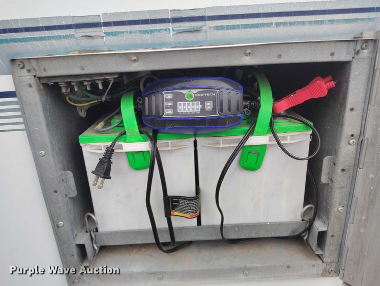 image for item DT0999 1997 Jayco 2630 camper