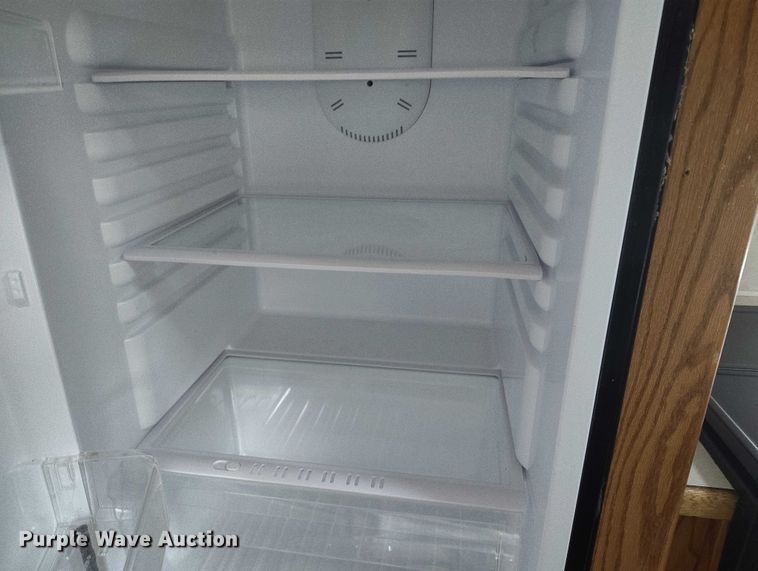 image for item DT0999 1997 Jayco 2630 camper