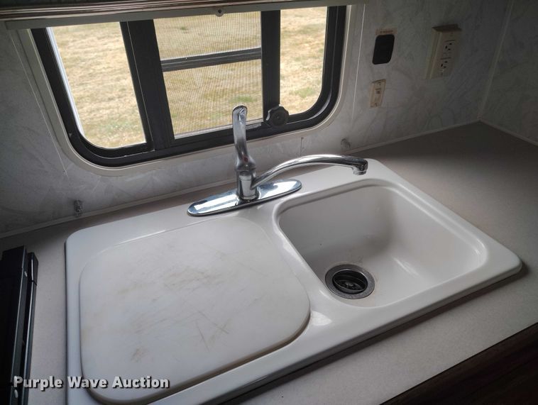 image for item DT0999 1997 Jayco 2630 camper