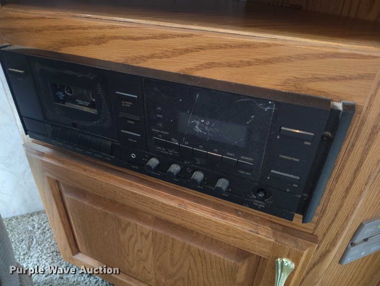 image for item DT0999 1997 Jayco 2630 camper