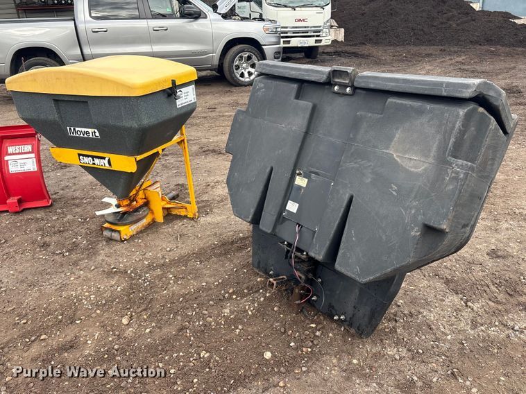 image for item DT2862 (2) spreaders