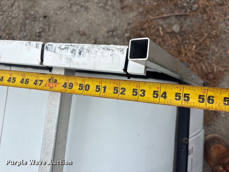 image for item DT2863 Leer pickup truck topper