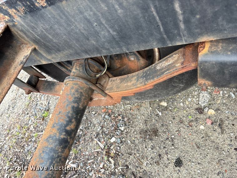 image for item DT2864 2011 Hudson equipment trailer