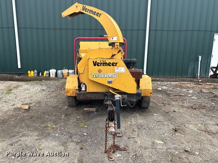 image for item DT2866 2012 Vermeer BC900XL wood chipper