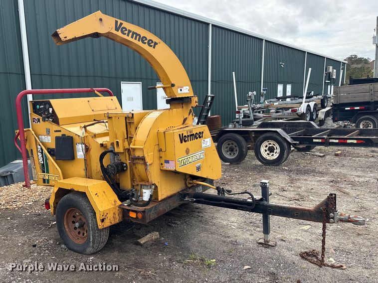 image for item DT2866 2012 Vermeer BC900XL wood chipper