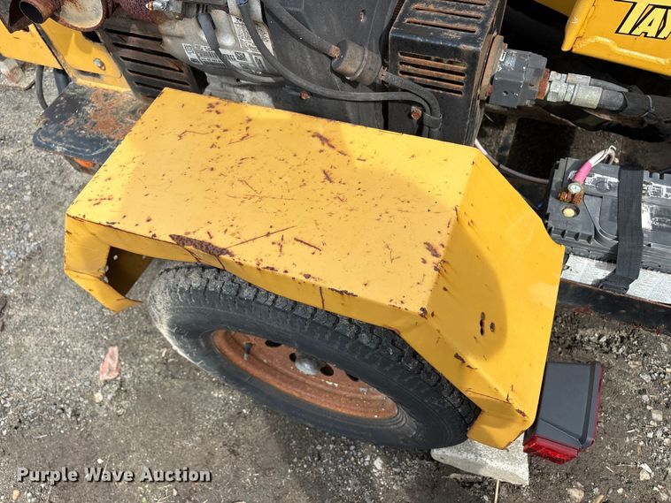 image for item DT2866 2012 Vermeer BC900XL wood chipper