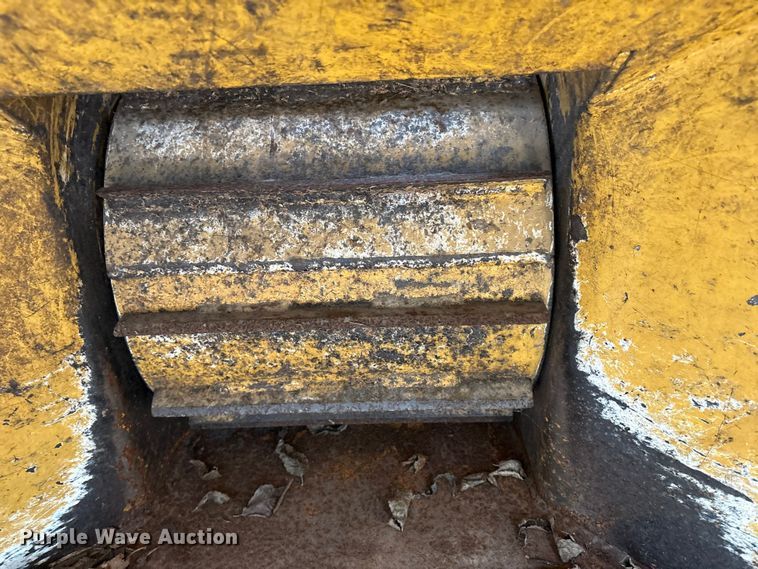 image for item DT2866 2012 Vermeer BC900XL wood chipper