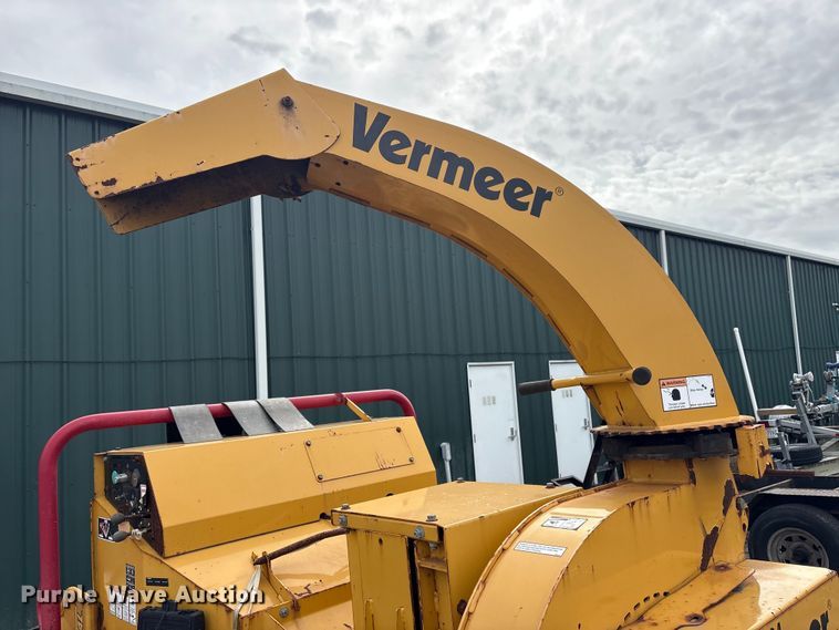 image for item DT2866 2012 Vermeer BC900XL wood chipper