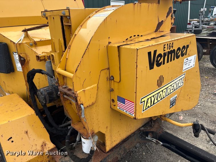 image for item DT2866 2012 Vermeer BC900XL wood chipper