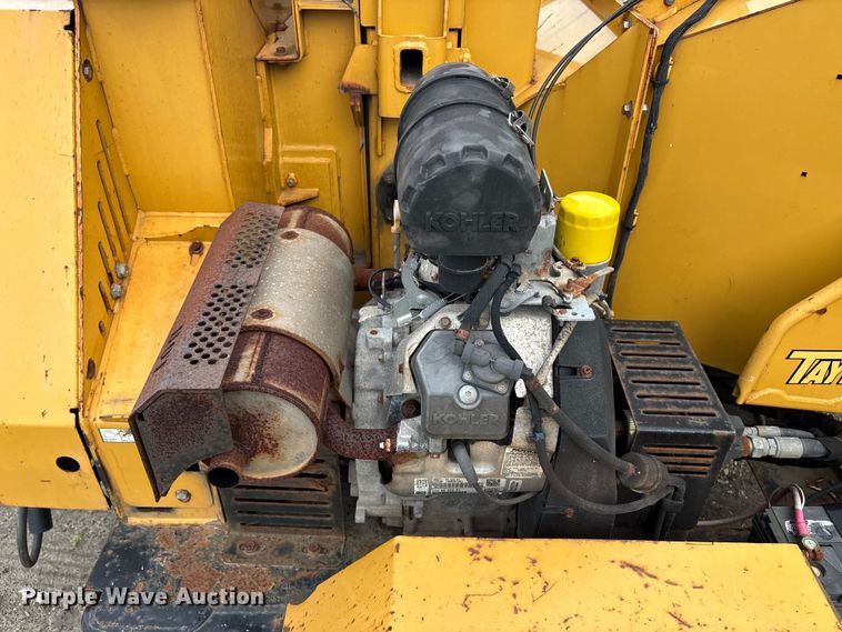 image for item DT2866 2012 Vermeer BC900XL wood chipper