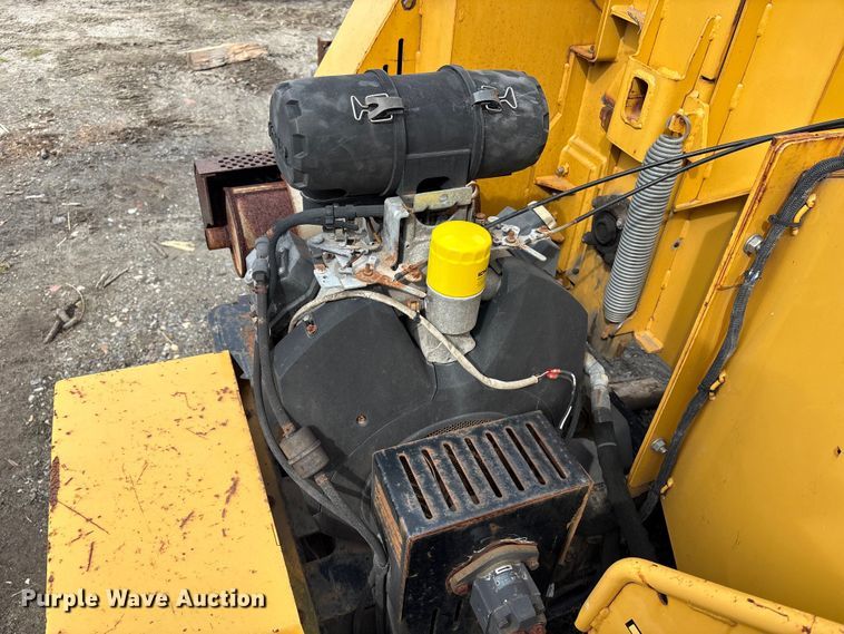 image for item DT2866 2012 Vermeer BC900XL wood chipper