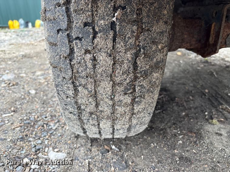 image for item DT2866 2012 Vermeer BC900XL wood chipper