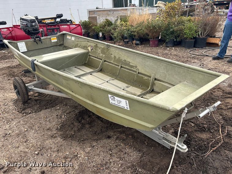 image for item DT2873 2021 Lowe 1032 boat