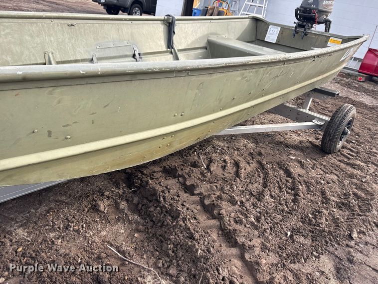 image for item DT2873 2021 Lowe 1032 boat