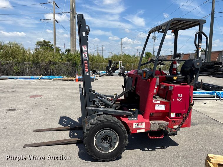 image for item DU0448 2017 Moffett M8 55.4 forklift