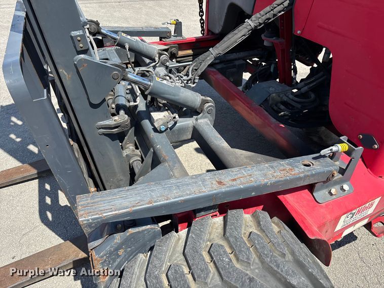 image for item DU0448 2017 Moffett M8 55.4 forklift