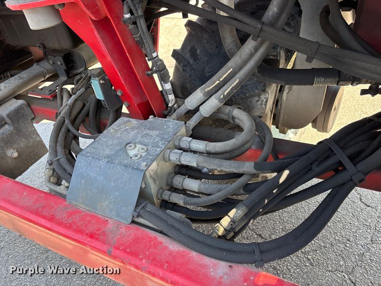 image for item DU0448 2017 Moffett M8 55.4 forklift