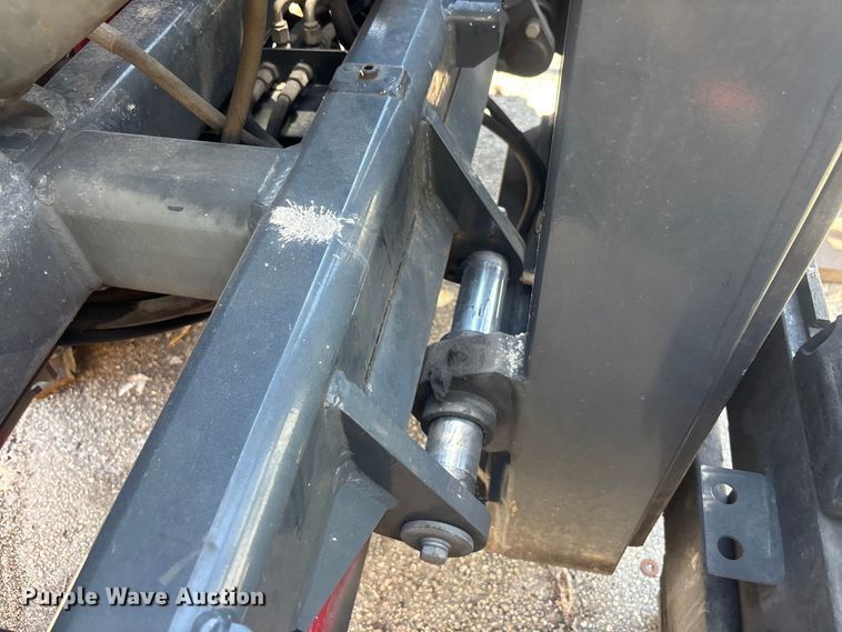 image for item DU0448 2017 Moffett M8 55.4 forklift