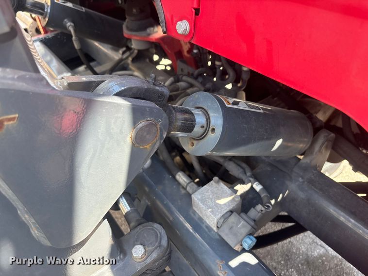 image for item DU0448 2017 Moffett M8 55.4 forklift