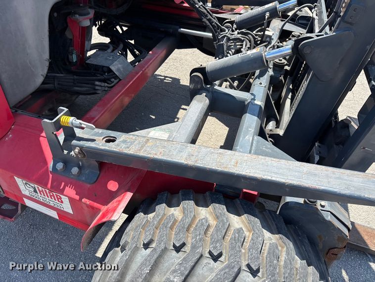 image for item DU0448 2017 Moffett M8 55.4 forklift