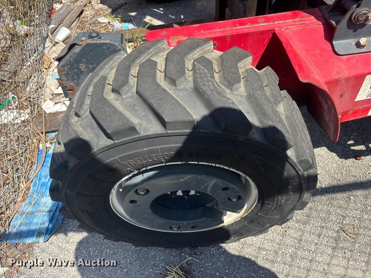 image for item DU0448 2017 Moffett M8 55.4 forklift