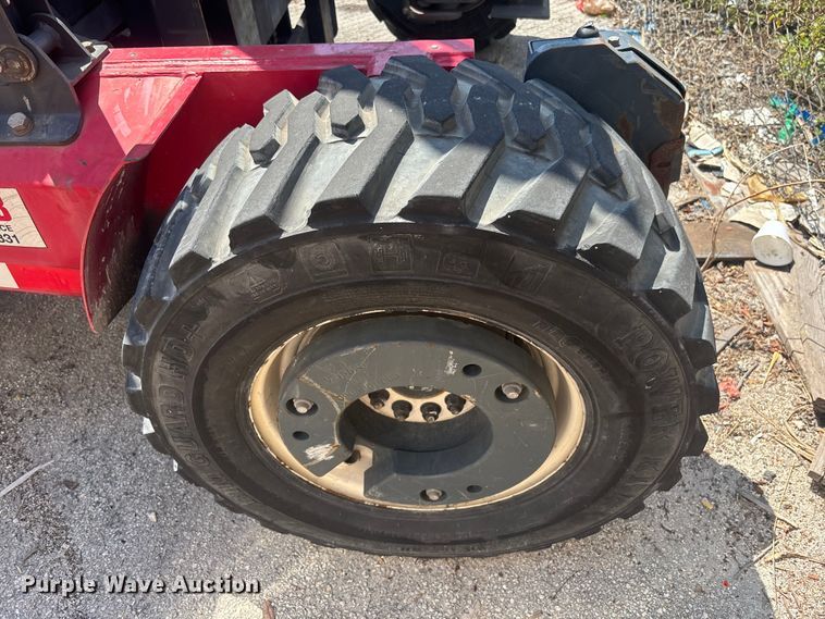 image for item DU0448 2017 Moffett M8 55.4 forklift