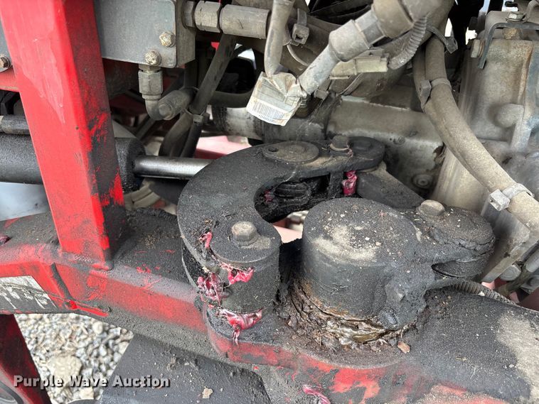 image for item DU0450 2003 Moffett M5500 