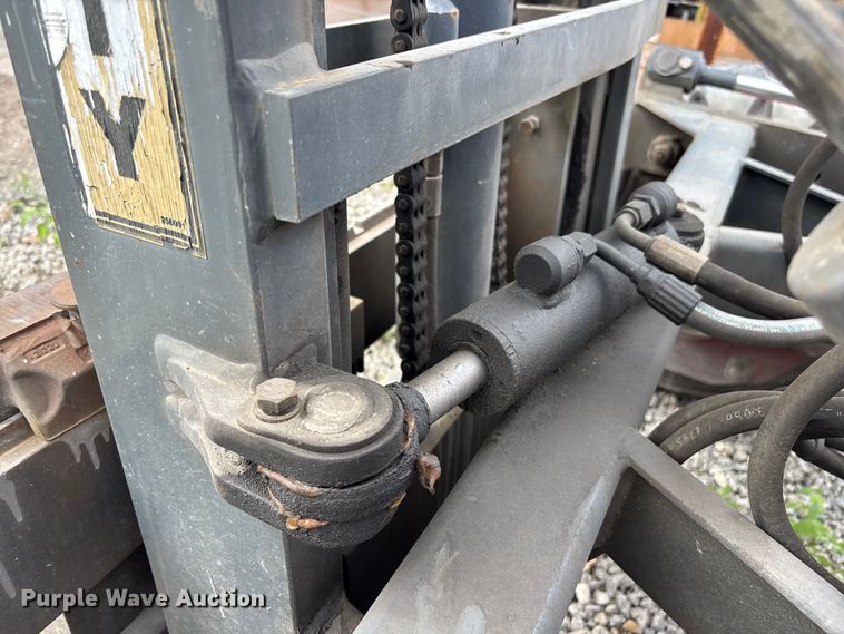 image for item DU0450 2003 Moffett M5500 