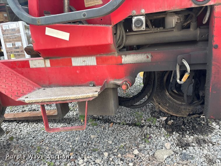 image for item DU0450 2003 Moffett M5500 