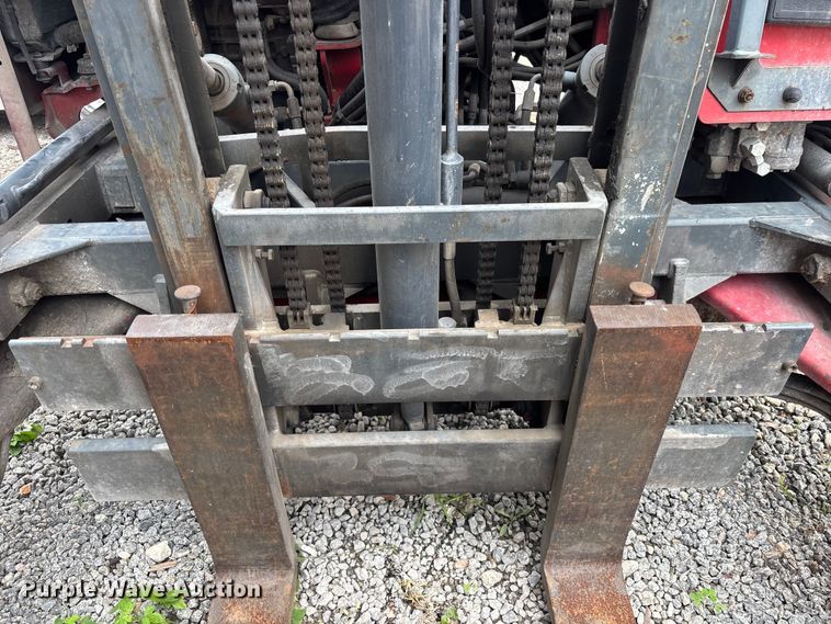 image for item DU0450 2003 Moffett M5500 