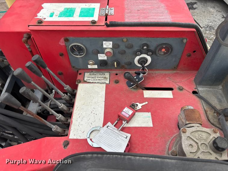 image for item DU0450 2003 Moffett M5500 