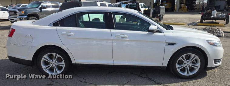 image for item DU2716 2017 Ford Taurus 