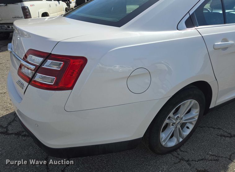 image for item DU2716 2017 Ford Taurus 