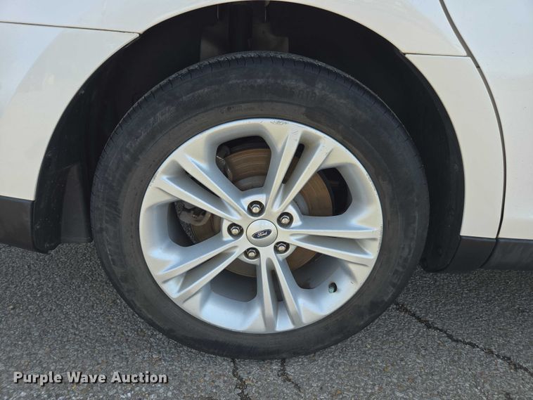 image for item DU2716 2017 Ford Taurus 