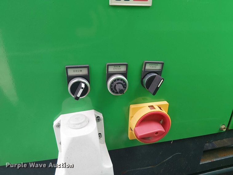 image for item DU3075 Valley Pioneer GF480 trommel screen