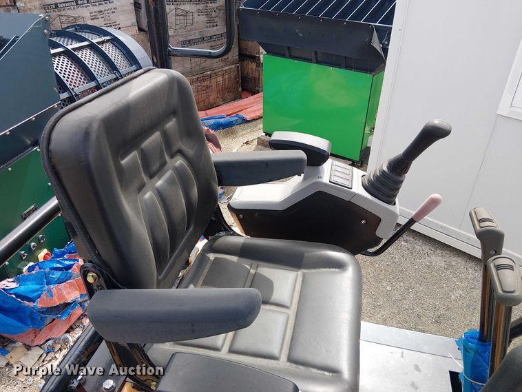 image for item DU3091 2024 EINGP EM15 mini excavator