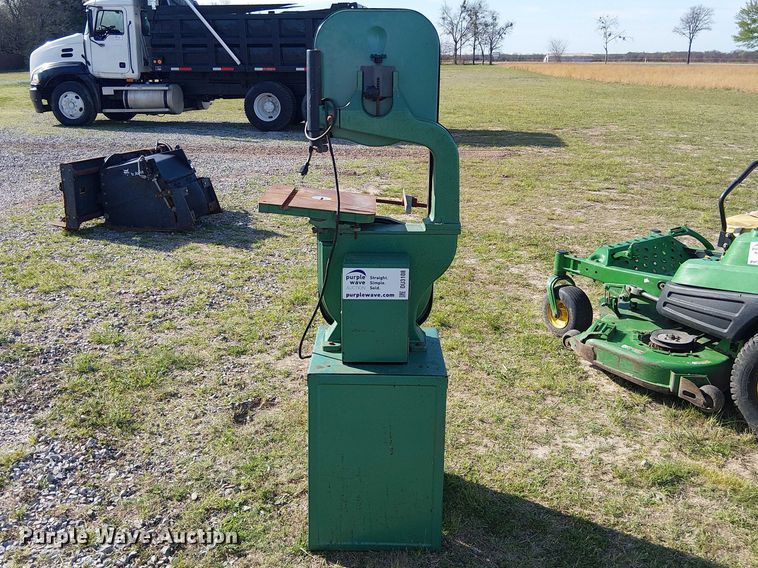 image for item DU3108 1993 Grizzly G1019 band saw