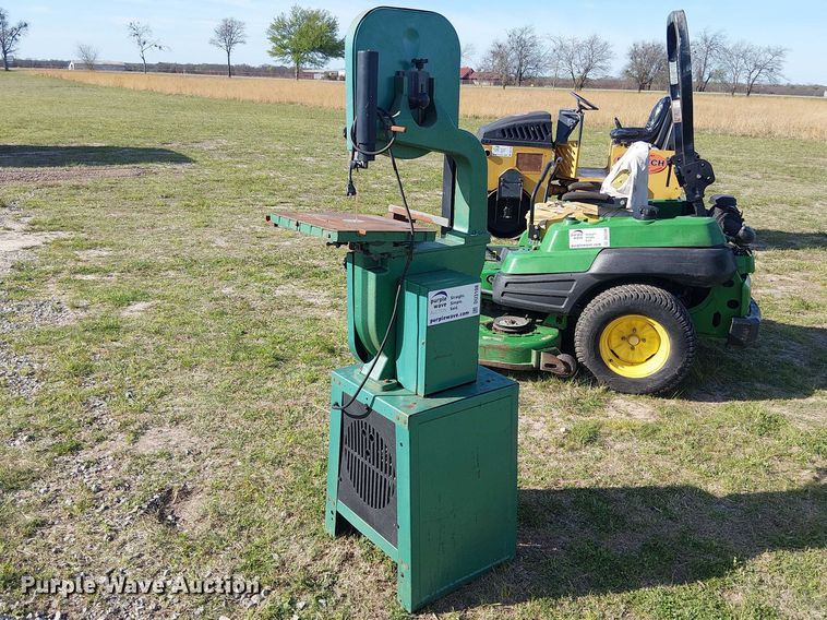 image for item DU3108 1993 Grizzly G1019 band saw