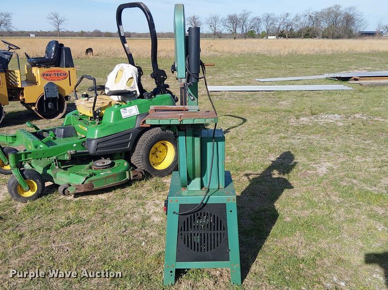 image for item DU3108 1993 Grizzly G1019 band saw