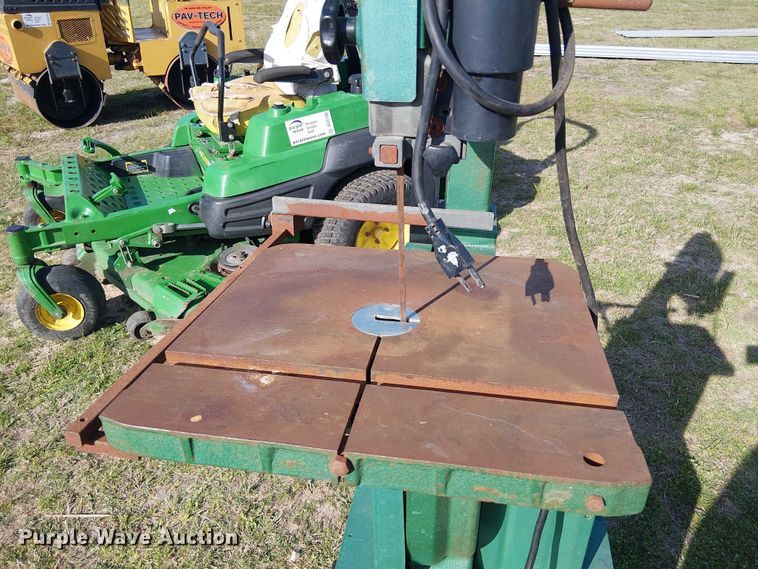 image for item DU3108 1993 Grizzly G1019 band saw