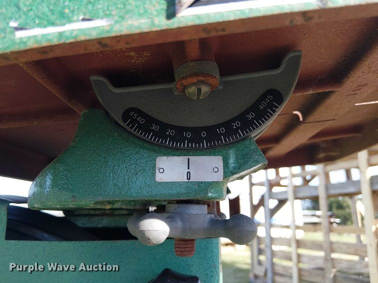 image for item DU3108 1993 Grizzly G1019 band saw