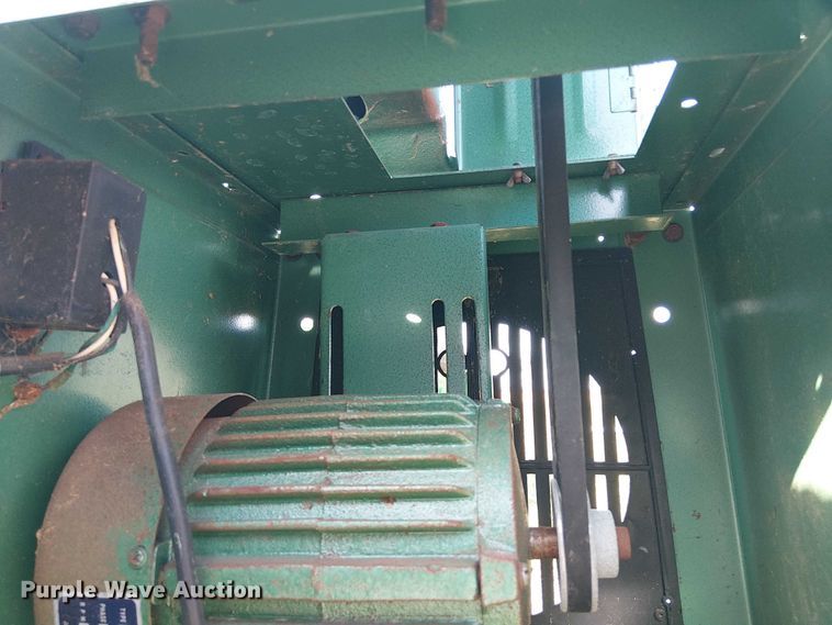 image for item DU3108 1993 Grizzly G1019 band saw