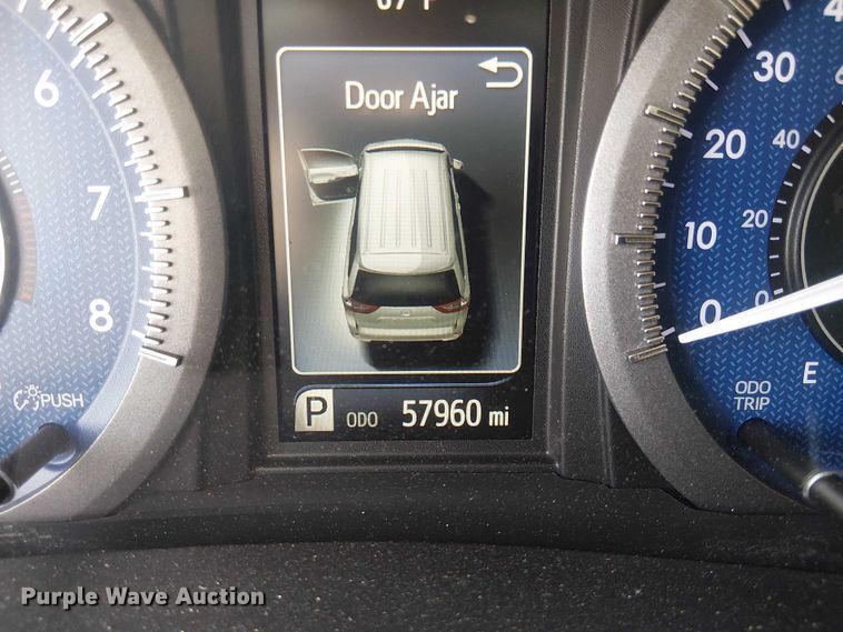 image for item DU3111 2019 Toyota Sienna XLE handicap accessible van