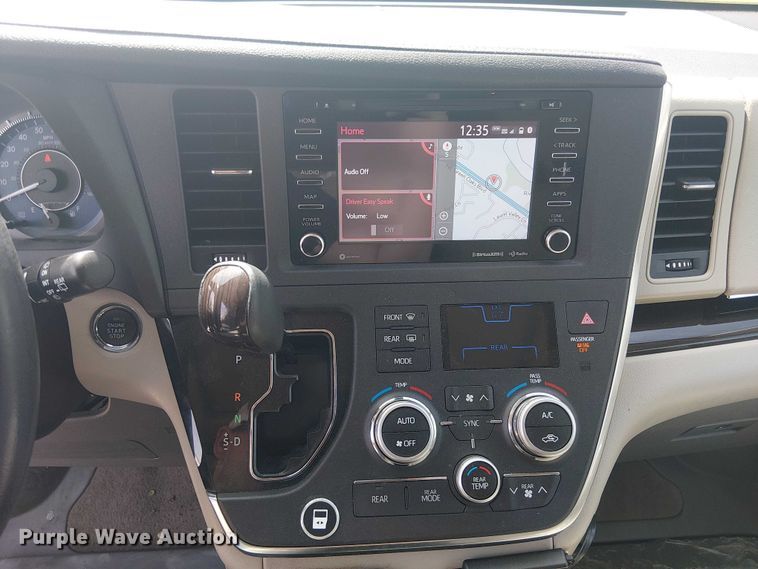 image for item DU3111 2019 Toyota Sienna XLE handicap accessible van