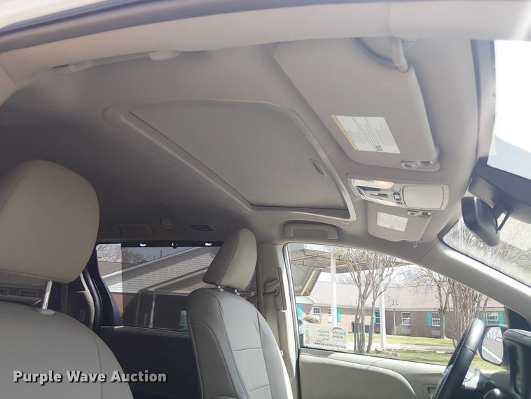 image for item DU3111 2019 Toyota Sienna XLE handicap accessible van