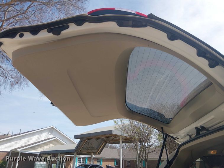 image for item DU3111 2019 Toyota Sienna XLE handicap accessible van