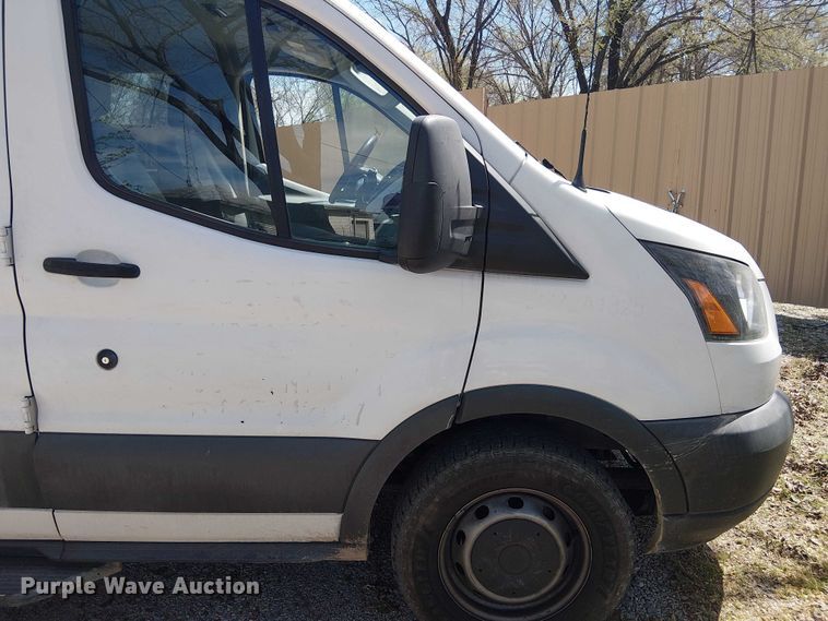 image for item DU3112 2017 Ford Transit 150 van