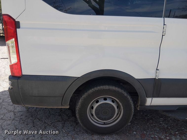 image for item DU3112 2017 Ford Transit 150 van