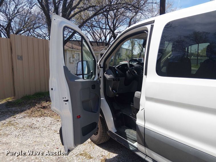 image for item DU3112 2017 Ford Transit 150 van
