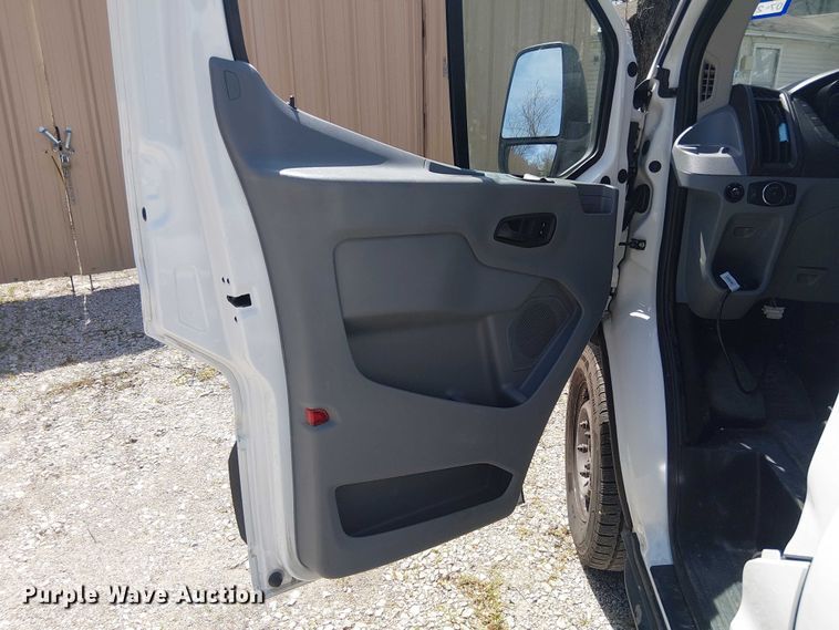 image for item DU3112 2017 Ford Transit 150 van